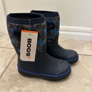 COPY - Bogs, size 13 kids, blue, NWT
